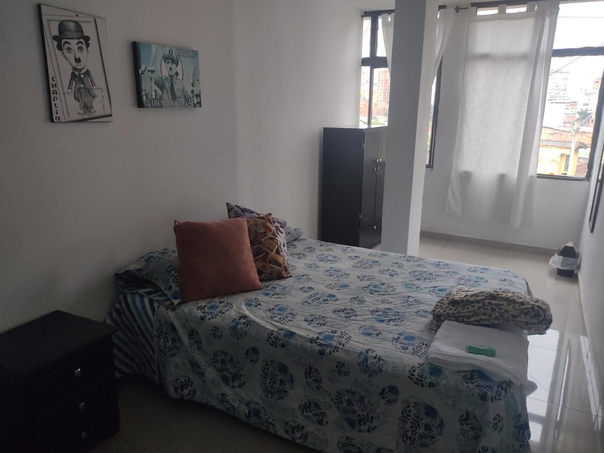 Hostal Komfort Medellín Zewnętrze zdjęcie